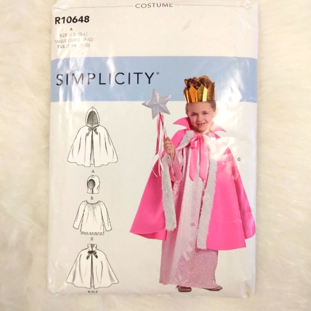 Simplicity R10648 Child's Cape Robe and Headpieces Size S-M-L